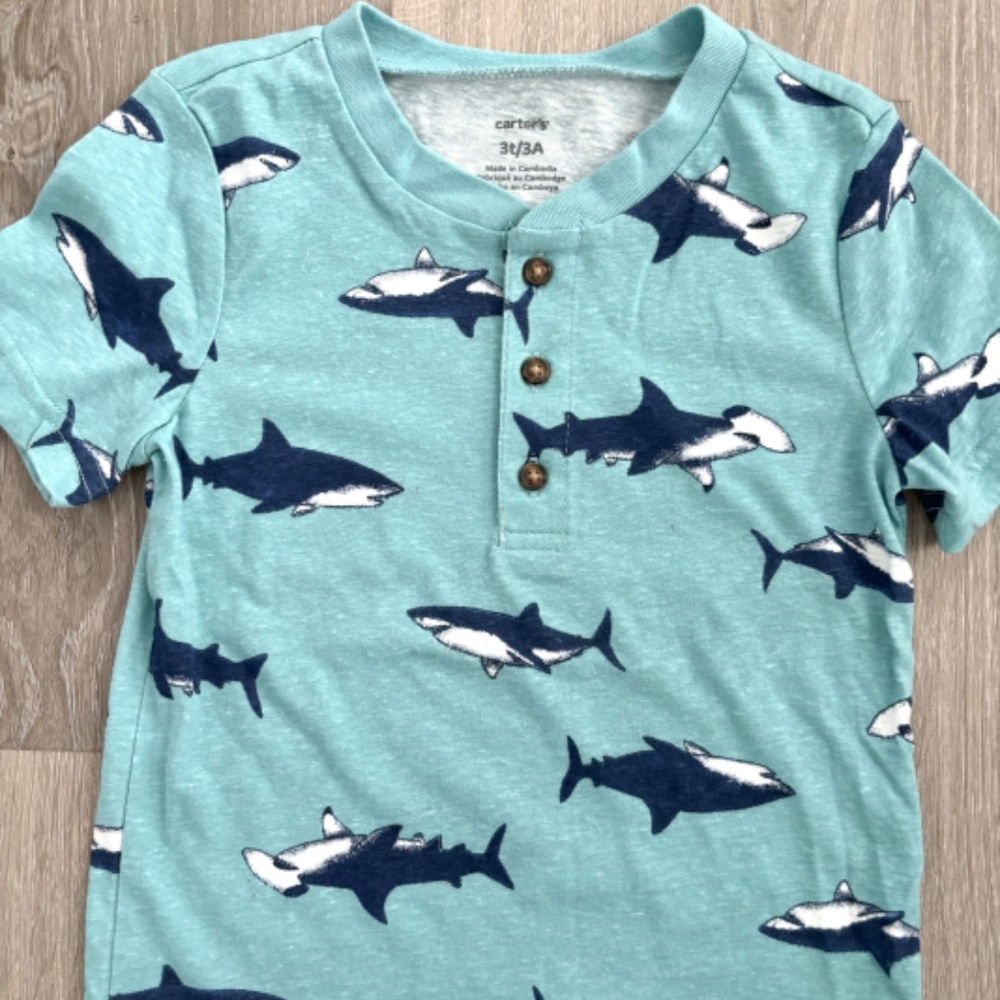 ** LOT Toddler Boy Clothes Camo Sweatshirt, Sweatpants, Shark T-shirt Size 3T ** - Picture 4 of 14